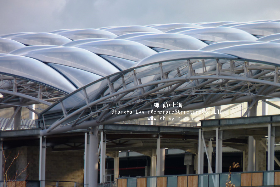 1494901163461257.jpg 法國(guó)里昂ETFE屋頂 (2).jpg